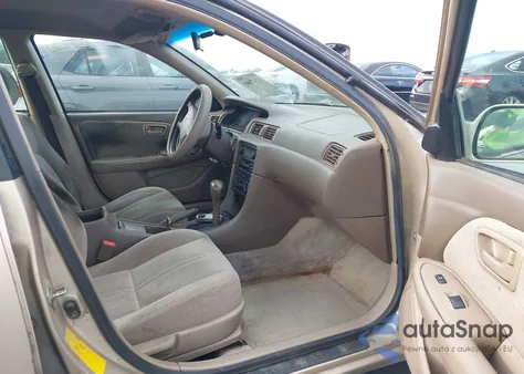 2001 Toyota Camry Ce/Le/Xle z USA, uszkodzony, nr VIN JT2BG28K710601129